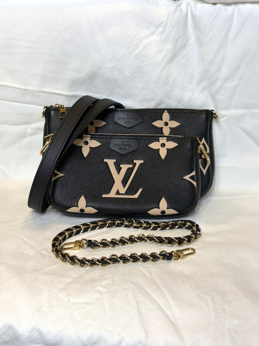 Louis Vuitton Multi Pochette Accessoires in black Monogram Empreinte leather